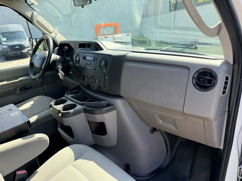 Used 2013 Ford E-150 and Econoline 150 image 19
