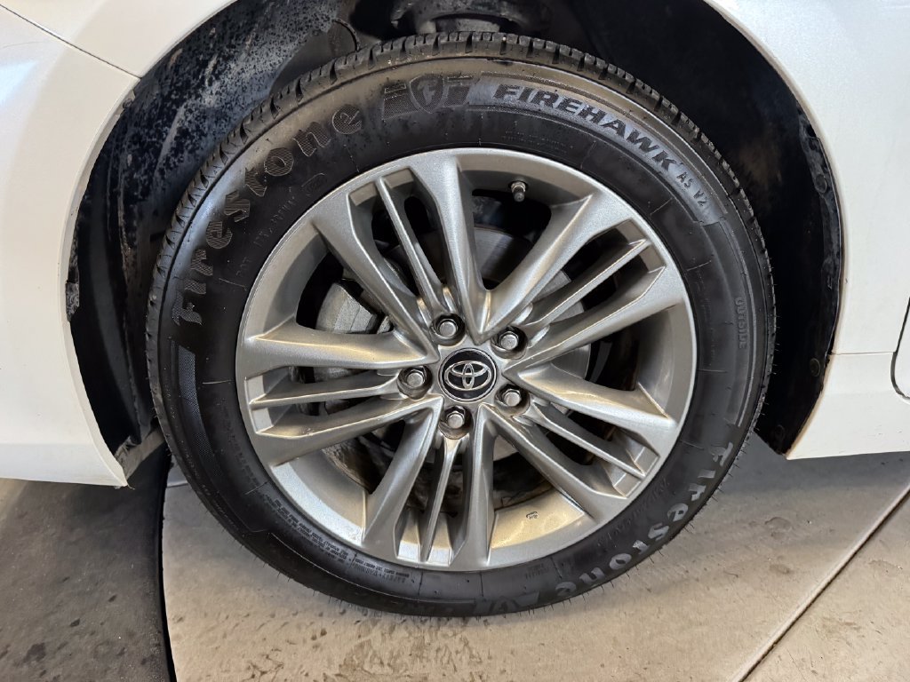Used 2017 Toyota Camry SE FWD image 25