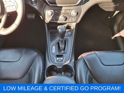 Certified 2019 Jeep Cherokee Latitude Plus image 12