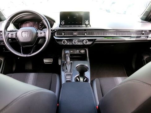 Used 2023 Honda Civic Sport image 26