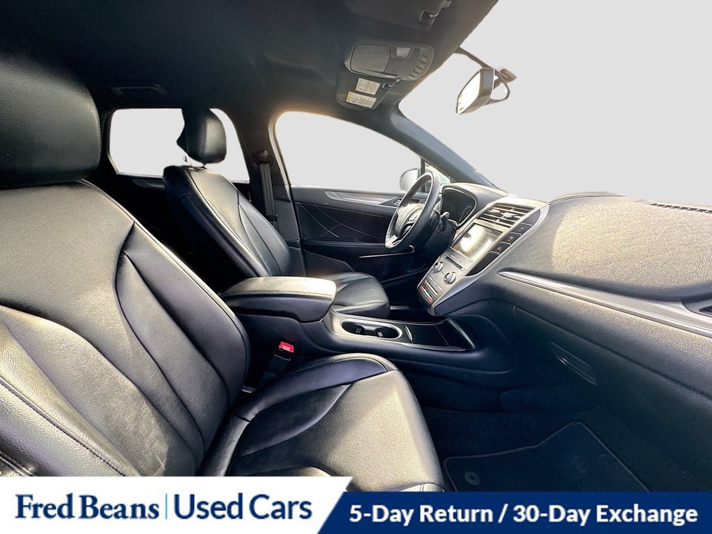 Used 2019 Lincoln MKC Premiere FWD image 34