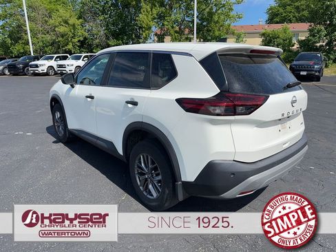 Used 2023 Nissan Rogue S AWD/4WD image 3