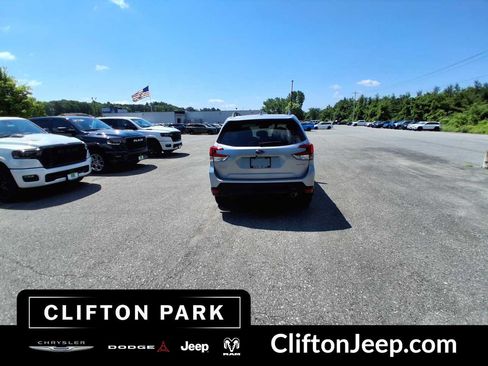 Used 2020 Subaru Forester Limited AWD/4WD image 5