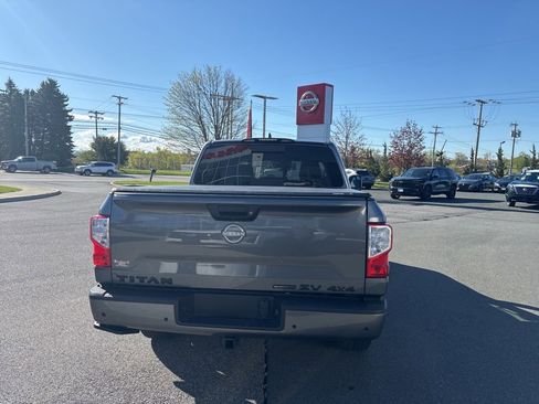 Used 2023 Nissan Titan SV w/ SV Convenience Package AWD/4WD image 6