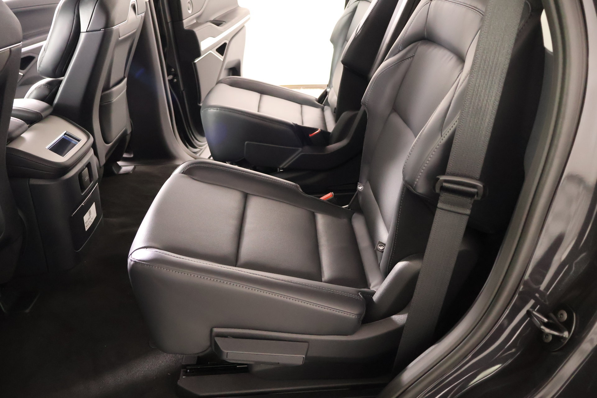 New 2026 Lincoln Navigator Premiere AWD/4WD image 12