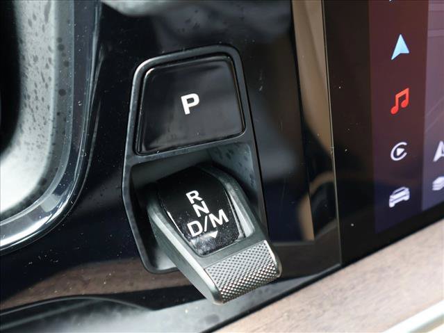 Used 2025 Porsche Cayenne AWD/4WD image 19