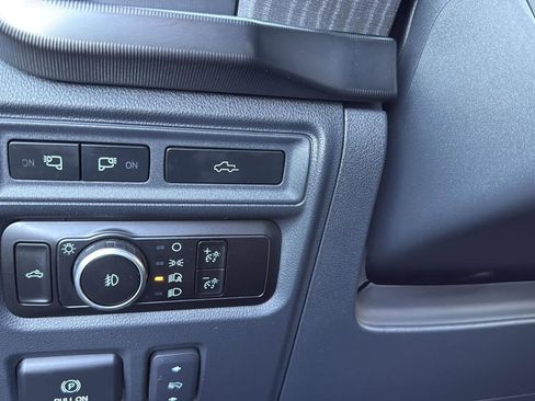 Used 2023 Ford F150 Platinum w/ Equipment Group 701A High image 18