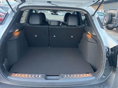 New 2026 Nissan Kicks SR w/ SR Premium Package AWD/4WD image 37