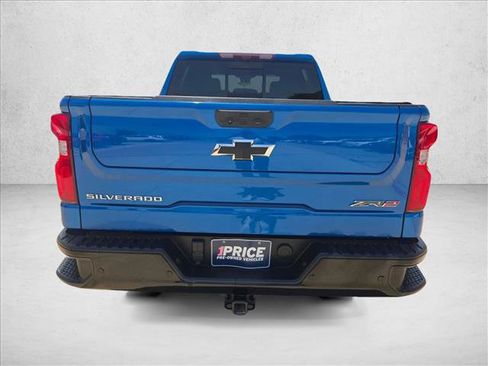Used 2024 Chevrolet Silverado 1500 ZR2 w/ Technology Package AWD/4WD image 7