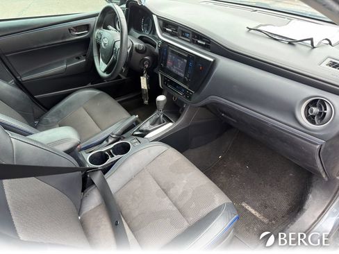 Used 2018 Toyota Corolla SE w/ Carpet Mat Package (TMS) FWD image 29