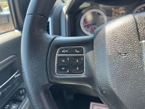 Used 2017 RAM 1500 Classic SLT RWD image 32