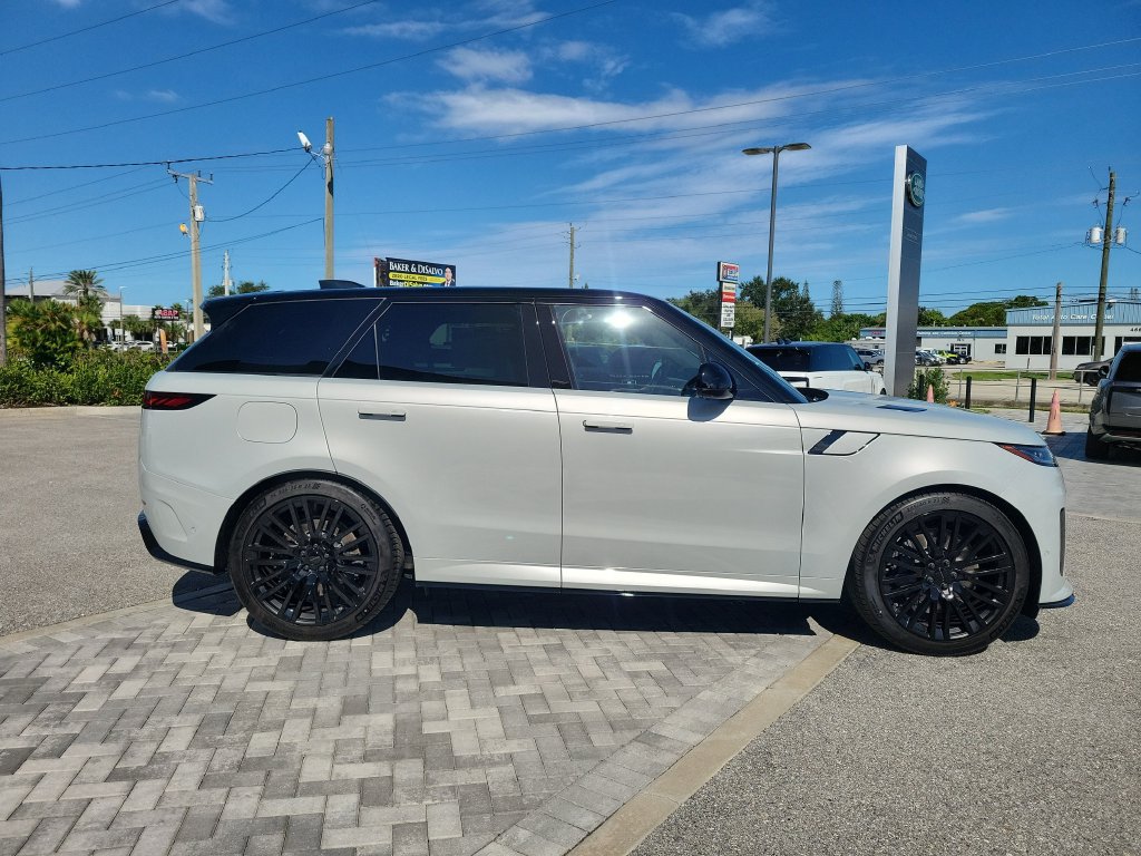 New 2027 Land Rover Range Rover Sport SV AWD/4WD image 6