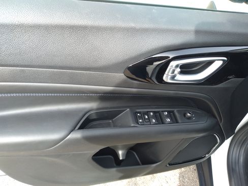 New 2026 Jeep Compass Limited image 45