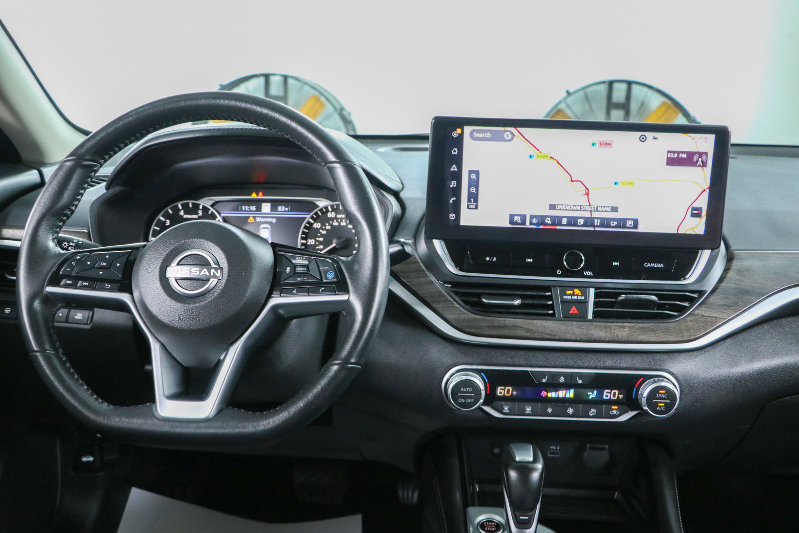 Used 2023 Nissan Altima 2.5 SL FWD image 17