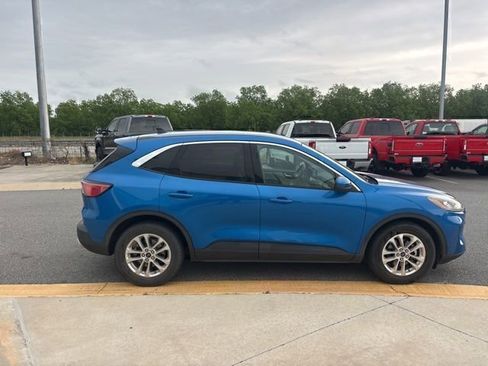 Used 2020 Ford Escape SE FWD image 6