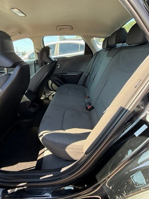 Used 2025 Kia K4 FWD image 16