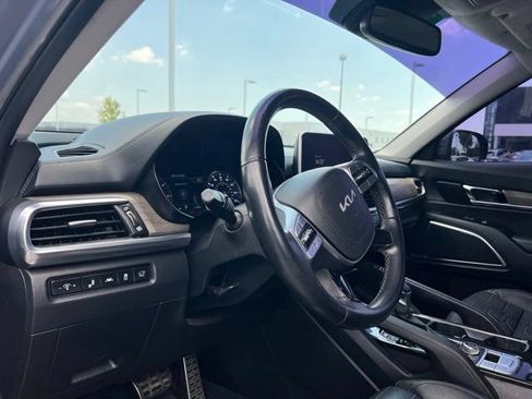 Used 2022 Kia Telluride SX w/ SX Prestige Package AWD/4WD image 9