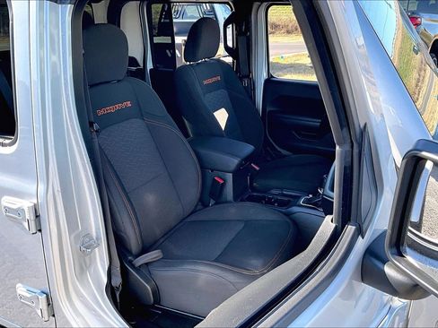 Used 2022 Jeep Gladiator Mojave w/ Trailer Tow Package image 7