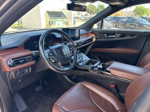 Used 2021 Lincoln Nautilus Reserve image 7