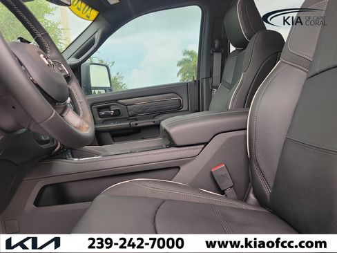 Used 2026 RAM 2500 Limited AWD/4WD image 25