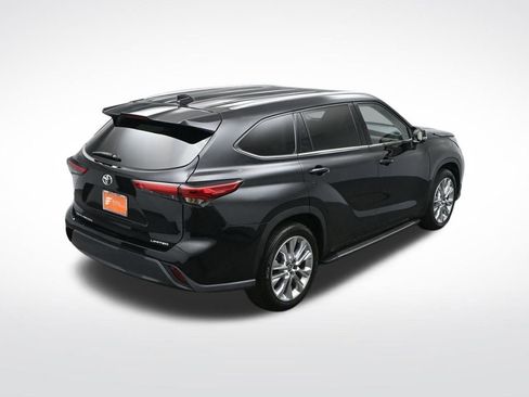 Used 2022 Toyota Highlander Limited image 47