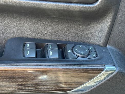 Used 2020 Chevrolet Silverado 1500 LT Trail Boss image 16