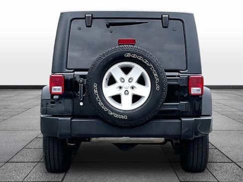 Used 2017 Jeep Wrangler Unlimited Sport w/ Quick Order Package 24S AWD/4WD image 8