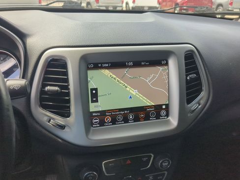 Used 2021 Jeep Compass Latitude image 17