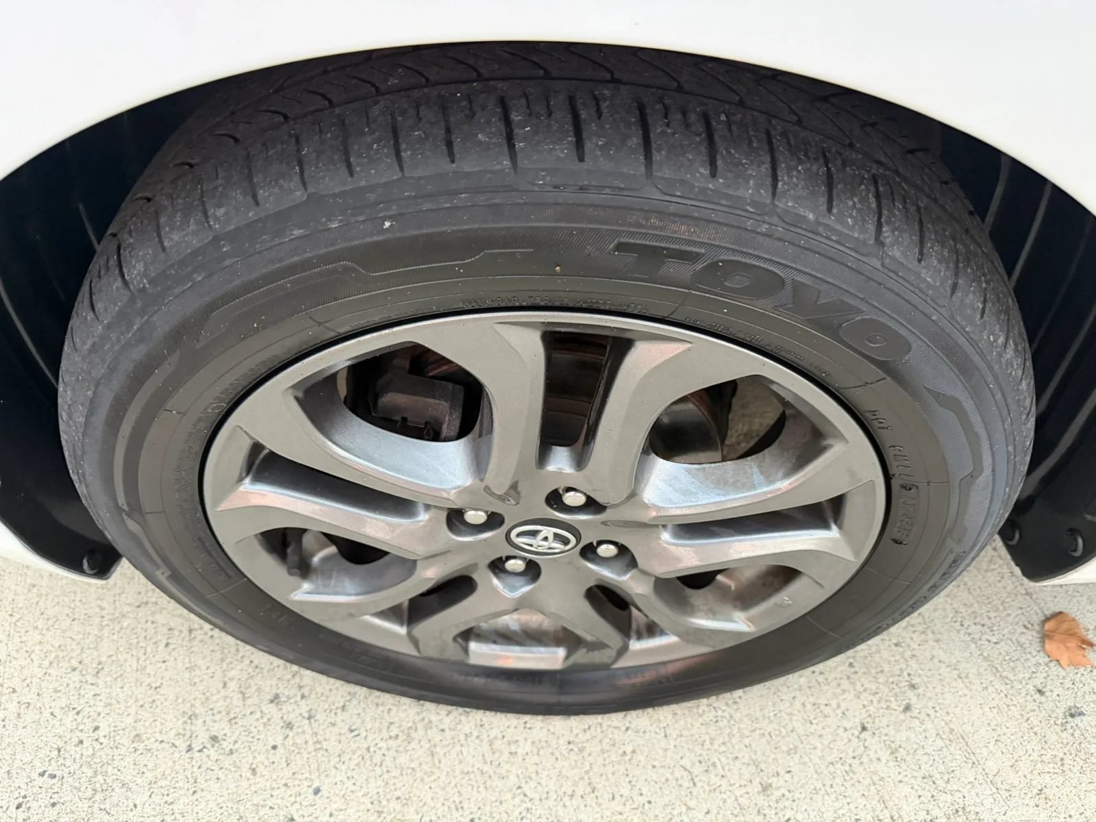 Used 2020 Toyota Yaris XLE FWD image 28