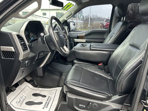 Used 2017 Ford F150 Lariat w/ Trailer Tow Package image 21