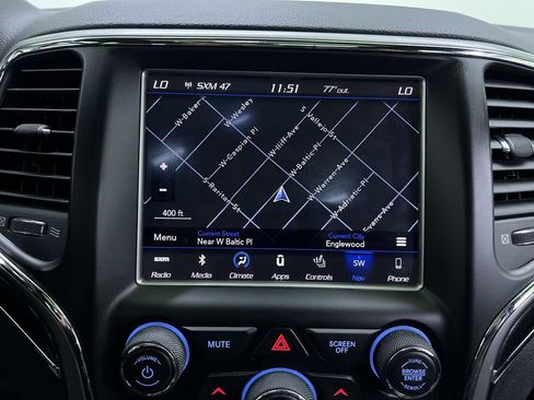 Used 2018 Jeep Grand Cherokee Trailhawk w/ Trailhawk Luxury Group AWD/4WD image 24