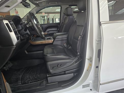 Used 2014 GMC Sierra 1500 SLT w/ Suspension Package, Off-Road AWD/4WD image 9