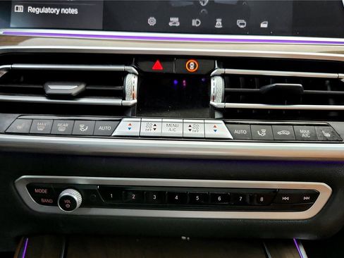 Used 2021 BMW X5 xDrive40i w/ Premium Package image 31