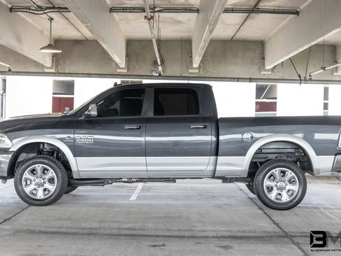 Used 2016 RAM 2500 Laramie AWD/4WD image 4