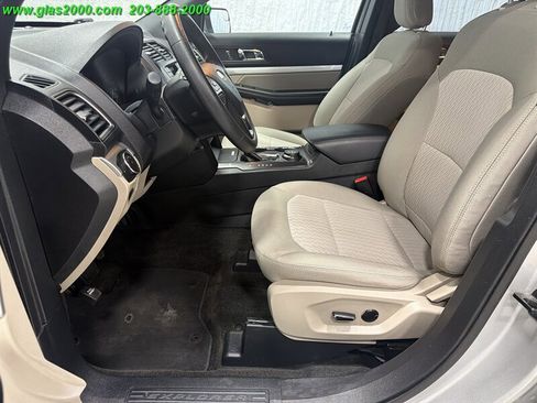 Used 2018 Ford Explorer 4WD w/ Class II Trailer Tow Package image 34