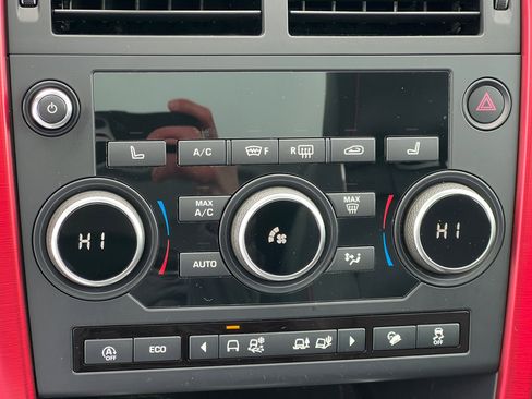 Used 2019 Land Rover Discovery Sport HSE Luxury Dynamic image 29