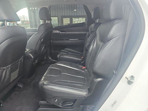 Used 2022 Hyundai Palisade SEL w/ Premium Package image 11