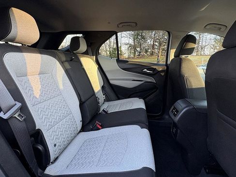 Used 2023 Chevrolet Equinox LS w/ LS Convenience Package image 12