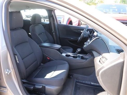 Used 2024 Chevrolet Malibu LT image 24