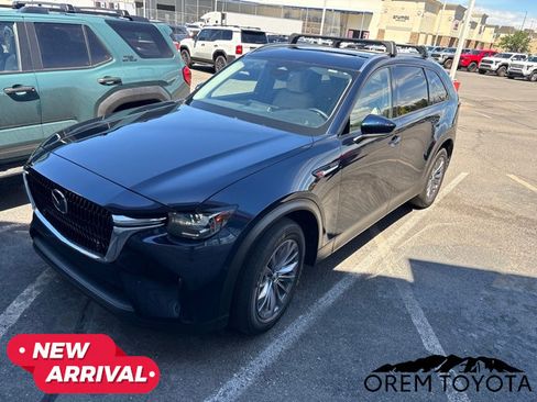 Used 2025 MAZDA CX-90 Plug-In Hybrid w/ Preferred AWD/4WD image 17