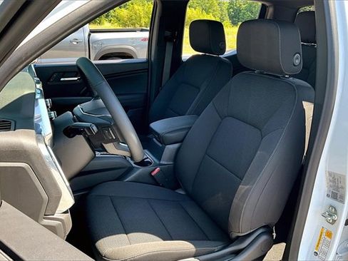 New 2025 GMC Canyon Elevation w/ Convenience Package image 9