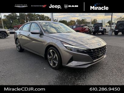 Used 2023 Hyundai Elantra SEL w/ Convenience Package