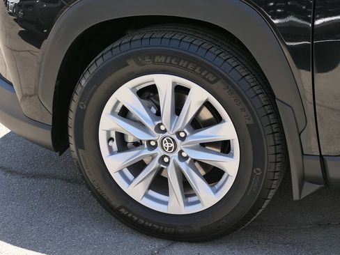 Used 2024 Toyota Corolla Cross LE w/ Moonroof Package AWD/4WD image 9