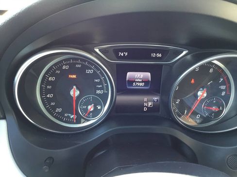 Used 2019 Mercedes-Benz GLA 250 4MATIC w/ Premium Package image 33