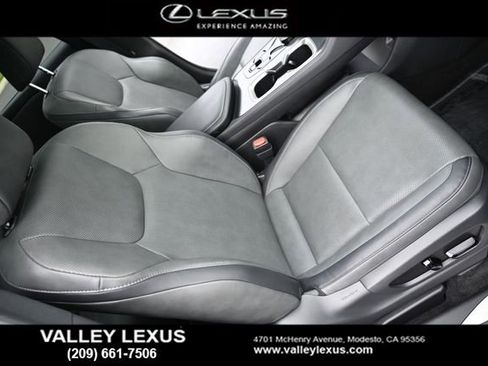 Certified 2023 Lexus RZ 450e Premium w/ Technology Package AWD/4WD image 18