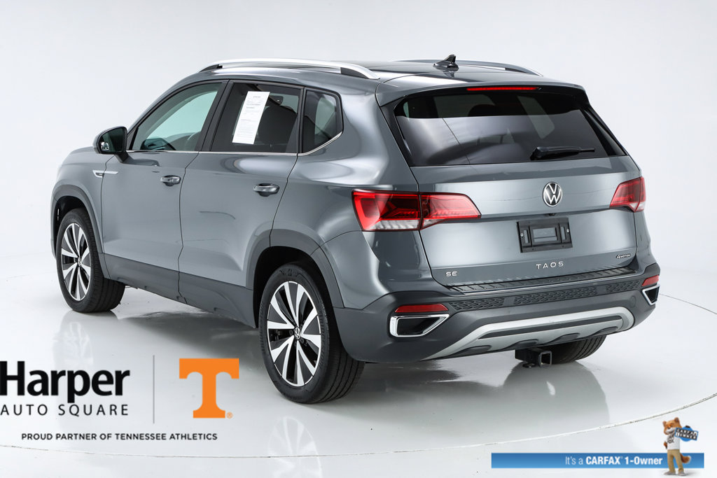 Used 2023 Volkswagen Taos SE w/ Panoramic Sunroof Package AWD/4WD image 7