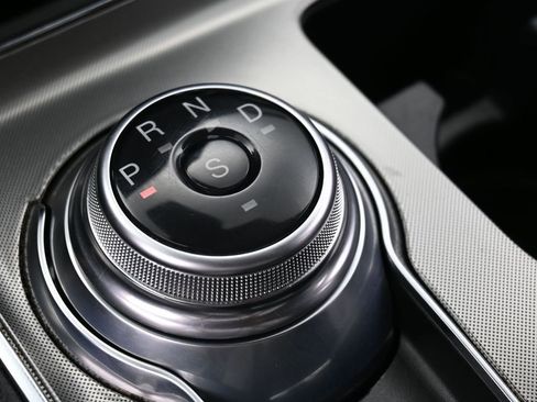 Used 2022 Ford Edge Titanium w/ Equipment Group 301A image 27