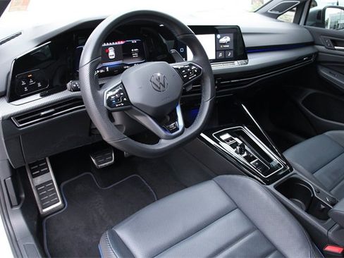 Used 2024 Volkswagen Golf R image 10