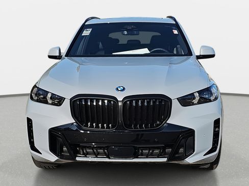 New 2026 BMW X5 xDrive50e w/ M Sport Package image 2