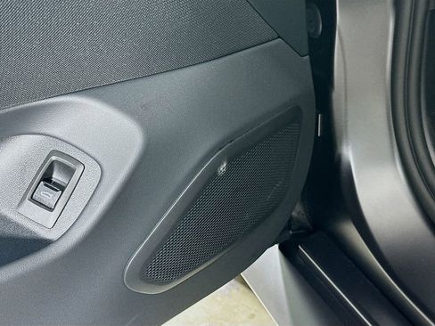 Used 2025 BMW M5 w/ Carbon Package image 20